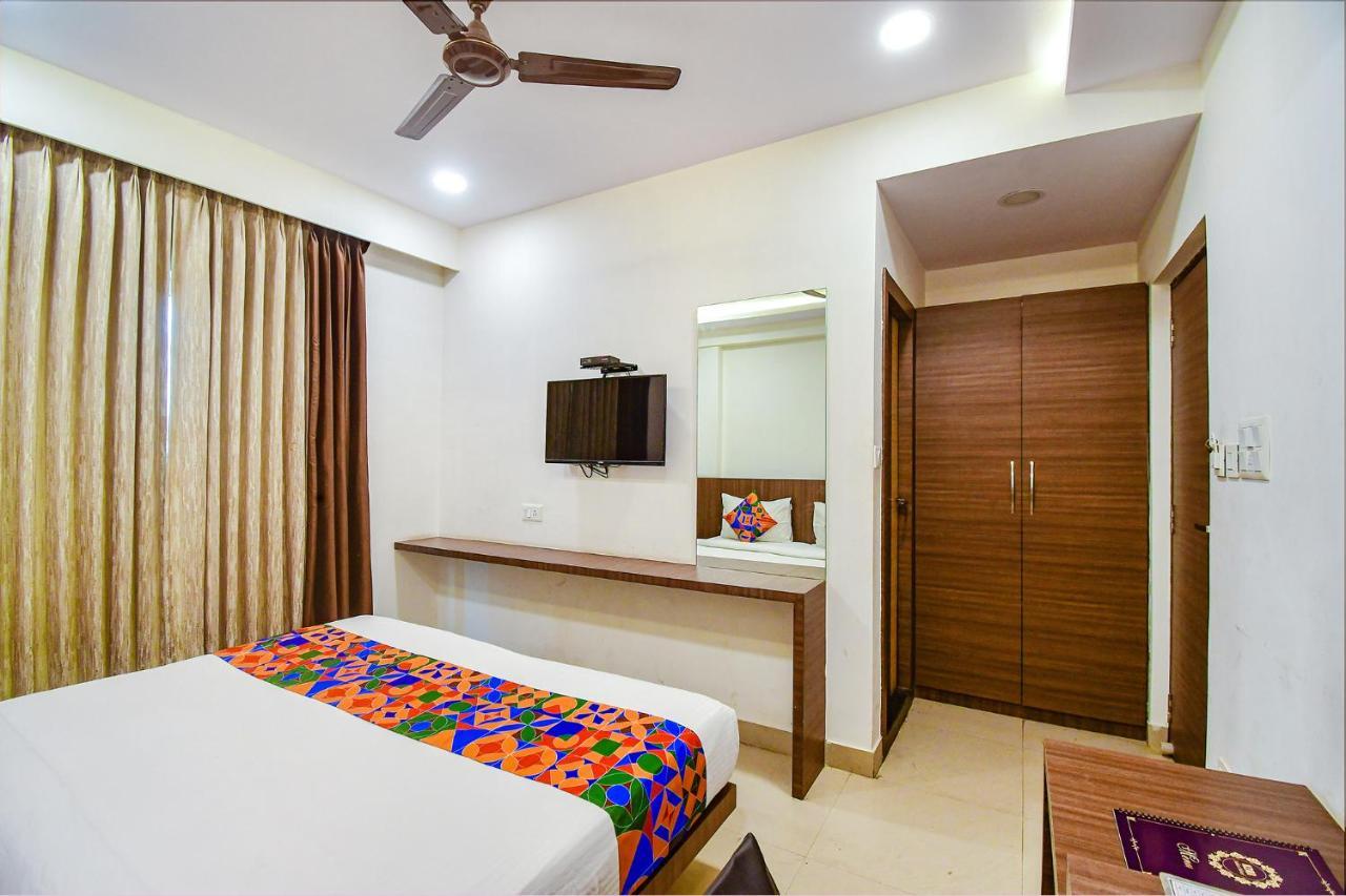 Fabhotel Kzar Select - 2Km From Park Street Kolkata Bagian luar foto