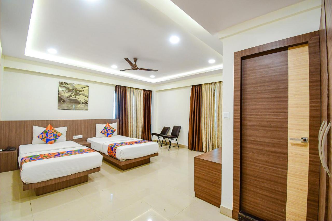 Fabhotel Kzar Select - 2Km From Park Street Kolkata Bagian luar foto