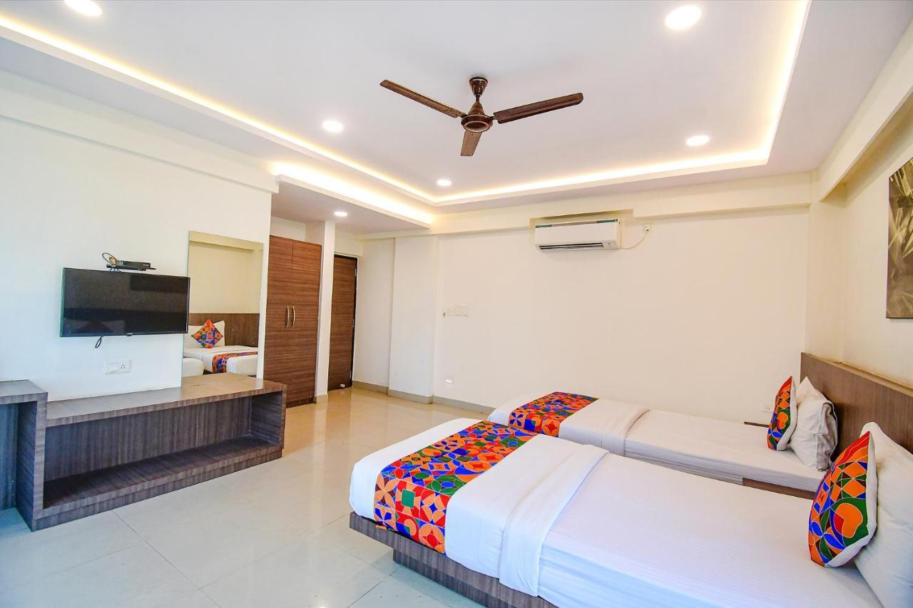 Fabhotel Kzar Select - 2Km From Park Street Kolkata Bagian luar foto